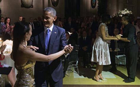 Presidente Obama bailó tango en la patria adoptiva de Carlos Gardel