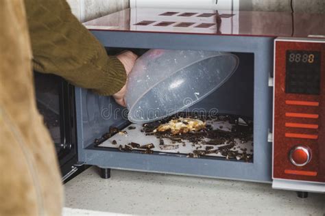 Microwave Oven Explosions