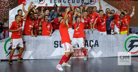 Futsal Benfica bate Sporting no prolongamento e conquista Supertaça