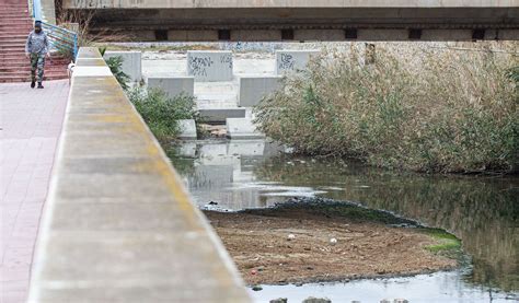 Los vecinos exigen la limpieza del Barranco de las Ovejas Información