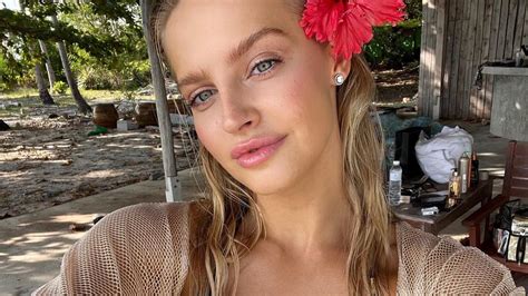 Pokazała się w bikini Tak wystroiła się na plażę