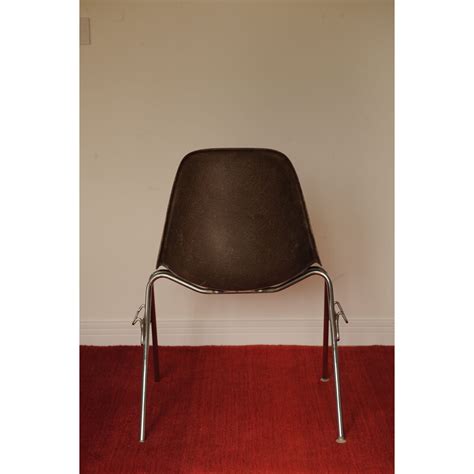 Vintage Dss Fiberglass Chrome Chair By Charles And Ray Eames For Herman