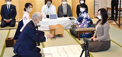 第3期大成建設杯清麗戦五番勝負 第1局 里見香奈清麗 − 加藤桃子女流三段 ロックショウギ