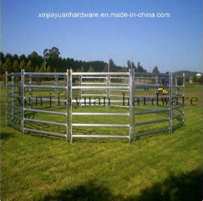 Galvanized Livestock Farm Fence Gate for Cattle Sheep or Horse - China ...