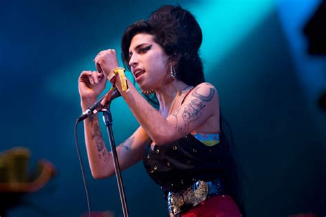 Amy Winehouse 20 Beautiful Photos Nme