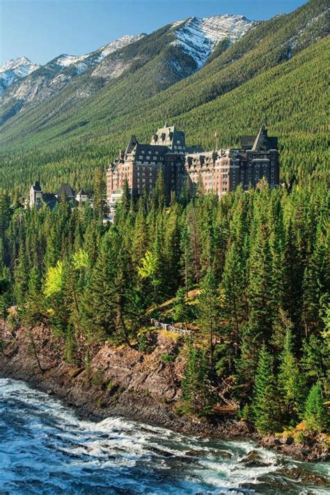 10 Secrets to know before staying at Fairmont Banff Springs