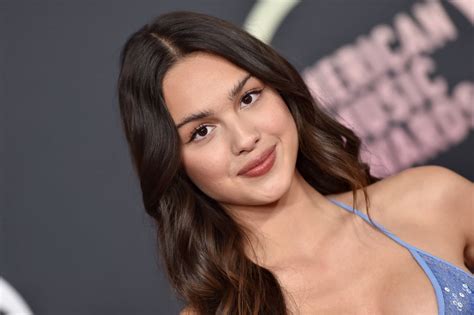 Shop Olivia Rodrigos American Music Awards Glossier Makeup Popsugar