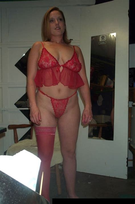 Amateur Blonde Milf Natural Tits X Porn Pic