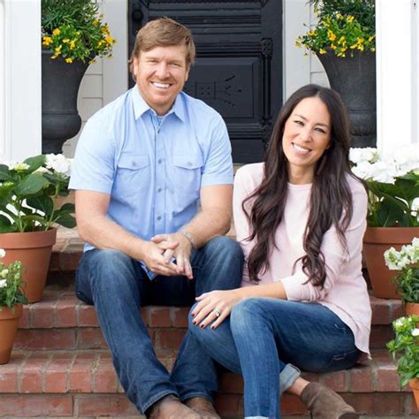 Fun Facts About Chip And Joanna Gaines Hgtvs Fixer Upper Stars