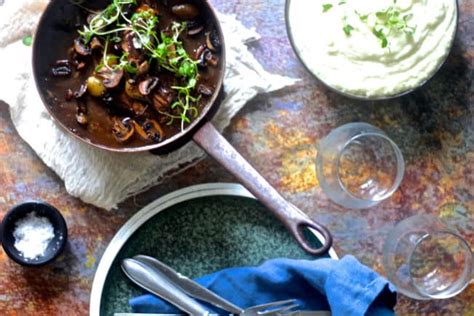 Boeuf Bourguignon I Opskrift P L Kker Gryderet I Timer