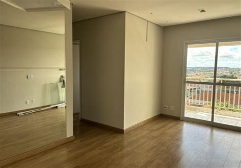 Apartamentos direto o proprietário à venda na Vila Xavier Vila