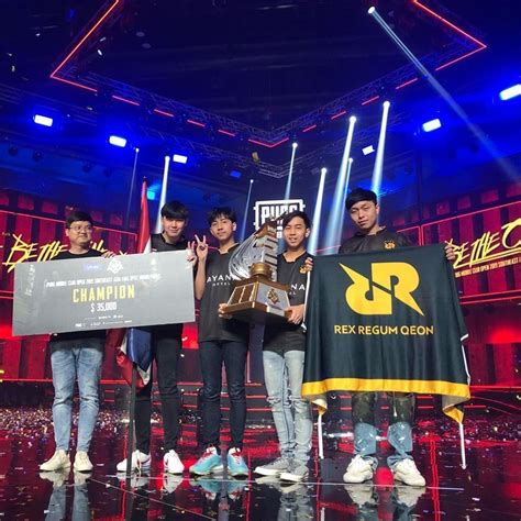 RRQ Athena bảo vệ thành công ngôi vô địch PMCO SEA Grand Finals 2019