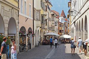 Bildagentur Meran große Auswahl an Fotos der Altstadt von Meran