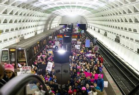 Pussy Hat el gorro anti Trump que tiñe el panorama de rosa Vanidad