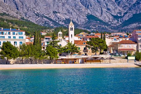 Town of Baska Voda waterfront view, Makarska riviera in Dalmatia ...