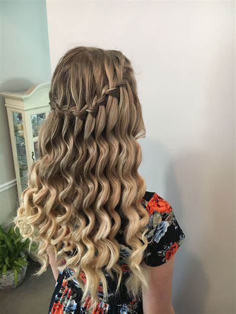 Model Penelope Rose Waterfall Braid With Ringlets Braids For Long Hair Waterfall Braid