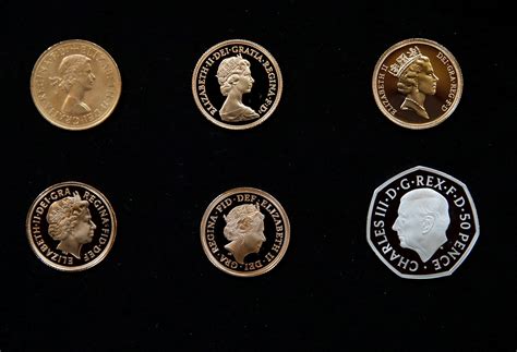 El Reino Unido Presentó Las Primeras Monedas Con El Retrato Del Rey