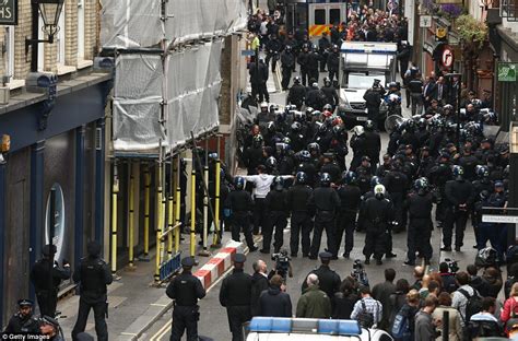 Hundreds Of Riot Police On Londons Streets As Officers Raid Squat Hq