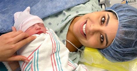 Geraldine Ponce Anuncia El Nacimiento De Su Hija Est En Terapia Por