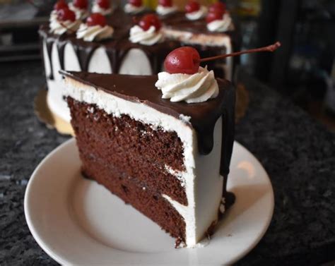 14 BEST Keto & Low-Carb Bakeries in Atlanta, GA (with Menus!)