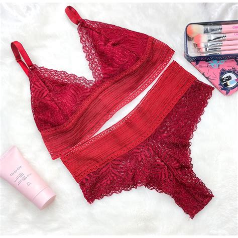 Conjunto De Lingerie Calcinha e Sutiã Sem Bojo Renda Sexy Diversas
