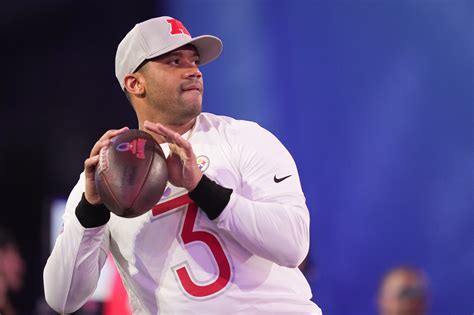 Asking what time is it in NY NY reveals a strange fact 9