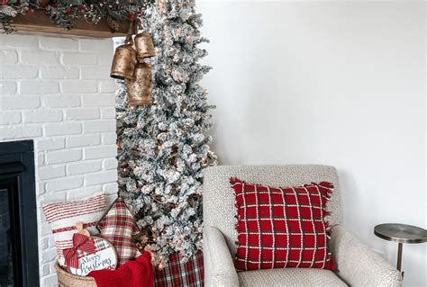 Cozy Christmas decorating ideas 5 - Wilshire Collections