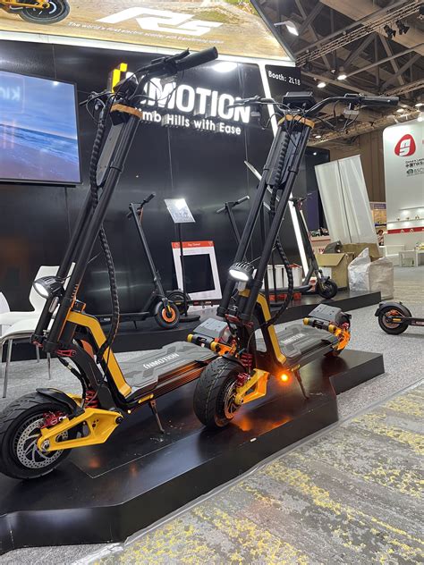 Unveiling the Inmotion RS Electric Scooter: A 68 MPH Marvel Packed with ...