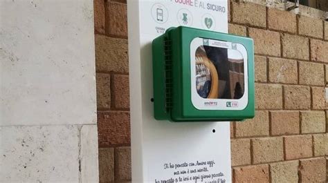 Pomezia diventa Città cardioprotetta inaugurato un defibrillatore in