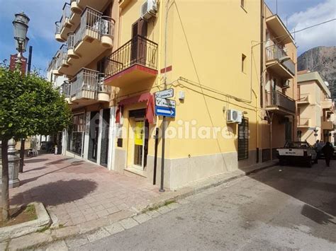 Locale Commerciale Corso Umberto I Cinisi Rif Immobiliare It