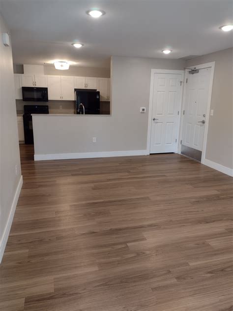 Romar Management | Residential | Farmview Apartments - Florence, KY