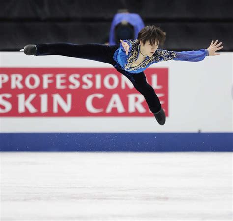 ジャンプに失敗し、転倒する宇野昌磨 ― スポニチ Sponichi Annex スポーツ