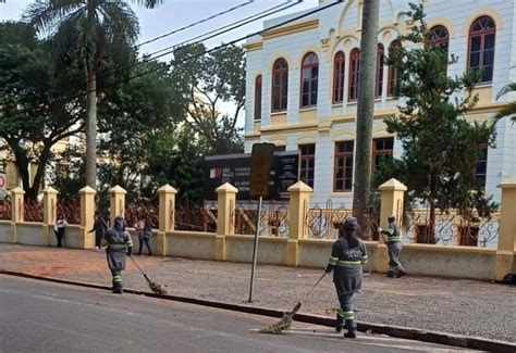 Not Cia Prefeitura De Itapetininga Realiza Manuten O Nos Cemit Rios