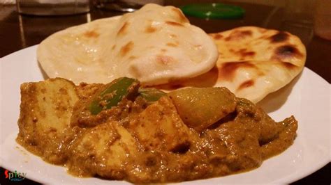 Shahi Paneer And Butter Naan