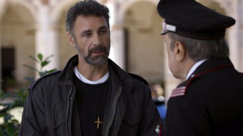 Don Matteo Stagione Uscita Trama Cast E Streaming