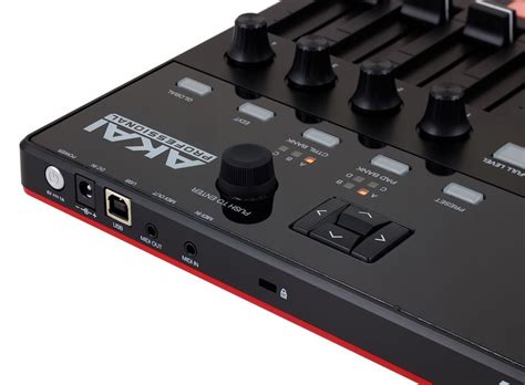 AKAI MPD226 kontroler | Music Box Beograd