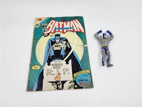 VINTAGE SPANISH BATMAN & 1973 BATMAN FIGURE | EstateSales.org