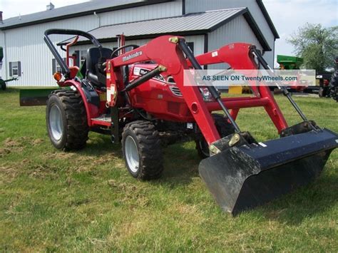 2011 Mahindra 2516 4x4 Tractor