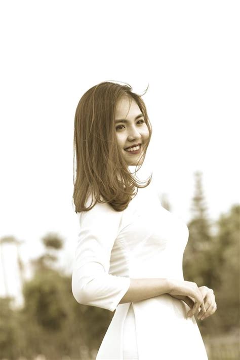Nhan sắc ngọt ngào của hot girl Hà Tĩnh đại diện tuyển Hàn Quốc Đời sống ZNEWS VN