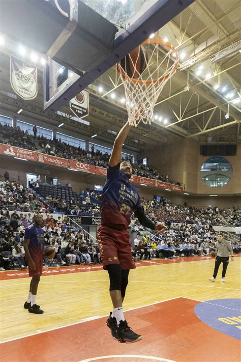 El Partido Del Recreo Llena El Palacio De Los Deportes De Murcia Con