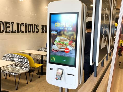 First Interactive Self Service Kiosks In Chain Of Mcdonald S Fast Food