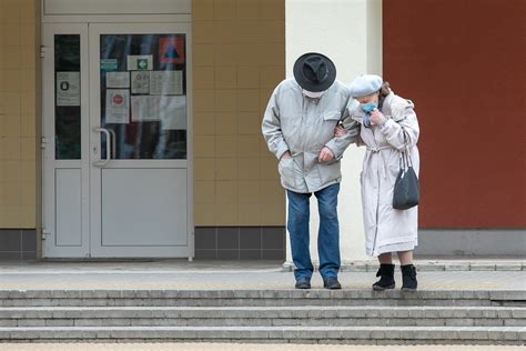 Litwa Mieszka Cy Nie Popieraj Wiadcze Euro Dla Senior W