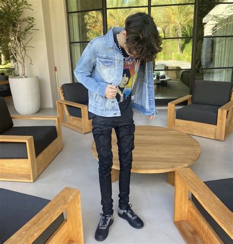 Pin by Ivana Verónica Crozzoli on TIKTOK Landon barker Calabasas