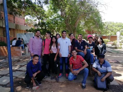 Movimiento Estudiantil De La Universidad Luz De Punto Fijo Democratiza