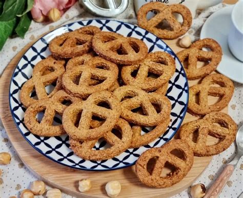 Biscotti Frollini Danesi Rustici Con Nocciole Dolce Ricetta Facile