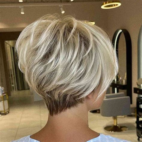 28 Alluring Pixie Bob Haircuts For An Edgy Style Bob Haircut For Fine Hair Hair Cuts Messy