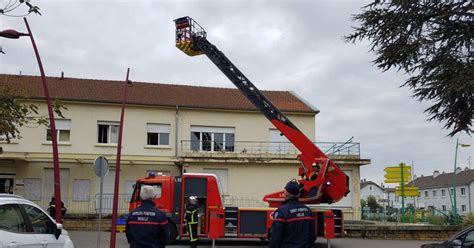 Maizi Res L S Metz Sapeurs Pompiers Des Man Uvres Surprenantes