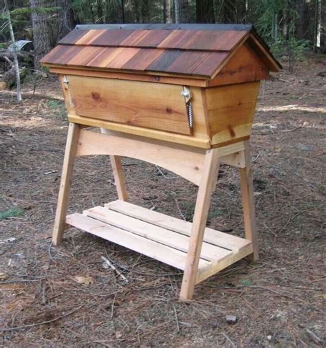 Top bar hive Top Bar Bee Hive, Building A Small House, Bee Hive Plans ...