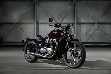 Triumph Unveils New Bonneville Bobber Visordown