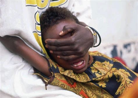 Salento Bimba In Ospedale Con Il Padre Per Dolori Al Ventre Caduta